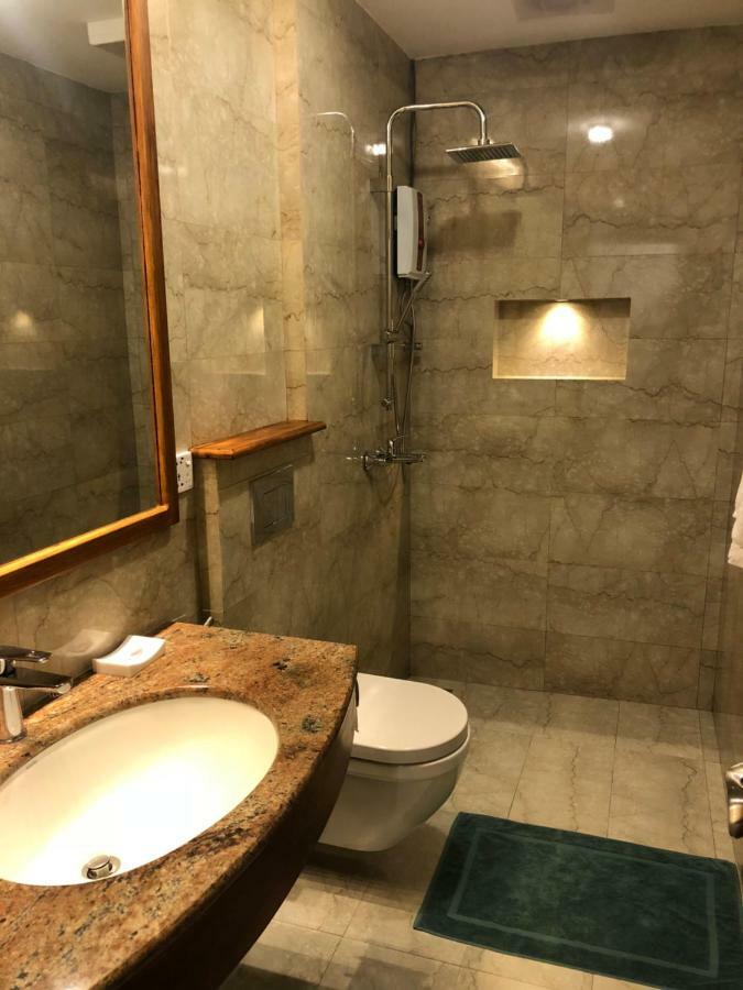Bungalow 28 Нувара Елия Екстериор снимка